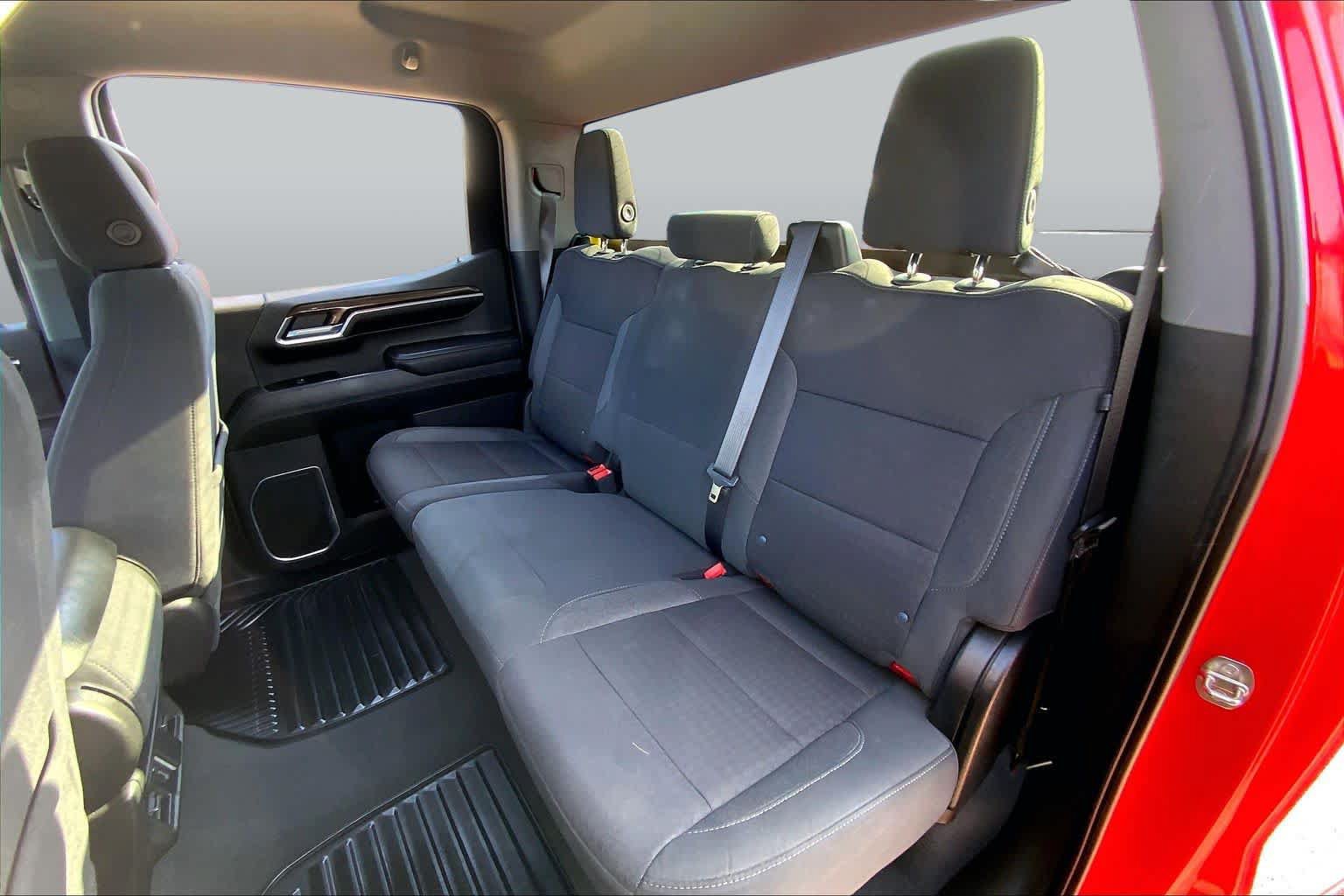 Used 2022 Chevrolet Silverado 1500 RST RWD image 15