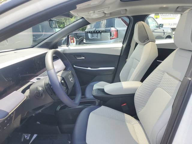 Certified 2026 Nissan Leaf Platinum+ w/ Floor Mat Package (Platinum+) FWD image 16
