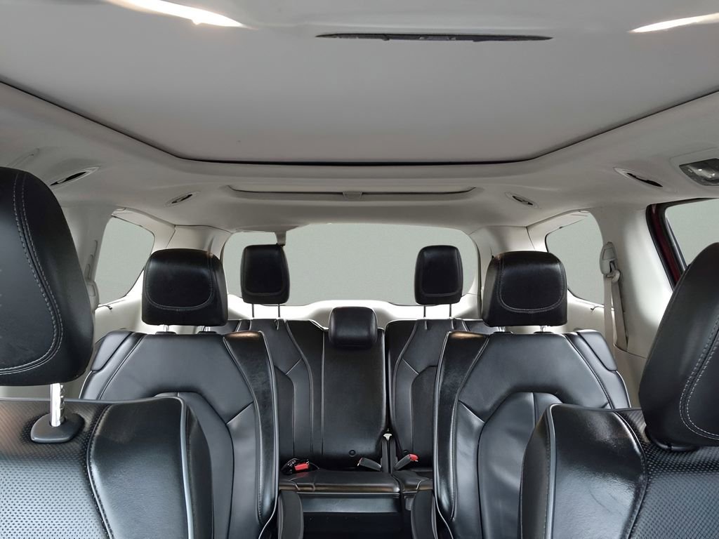 Used 2020 Chrysler Pacifica Limited FWD image 11