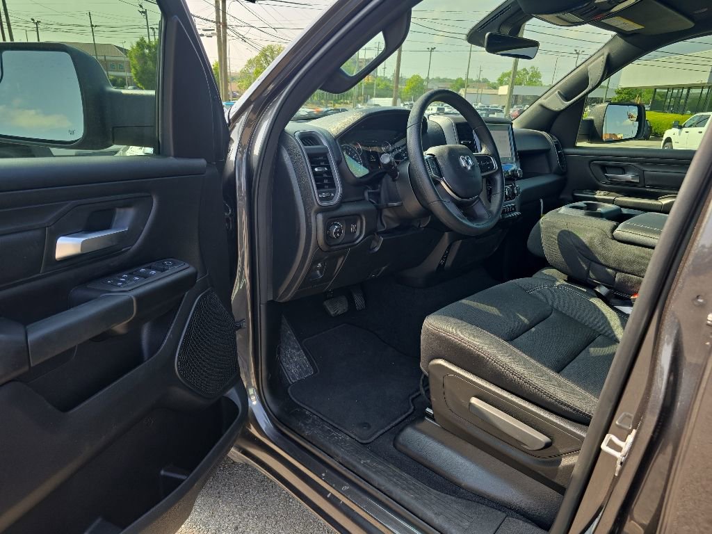 New 2026 RAM 1500 Express AWD/4WD image 11