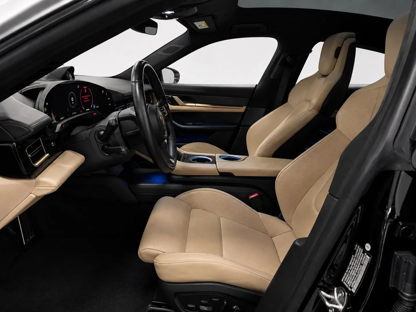 Used 2020 Porsche Taycan Turbo S AWD/4WD image 10