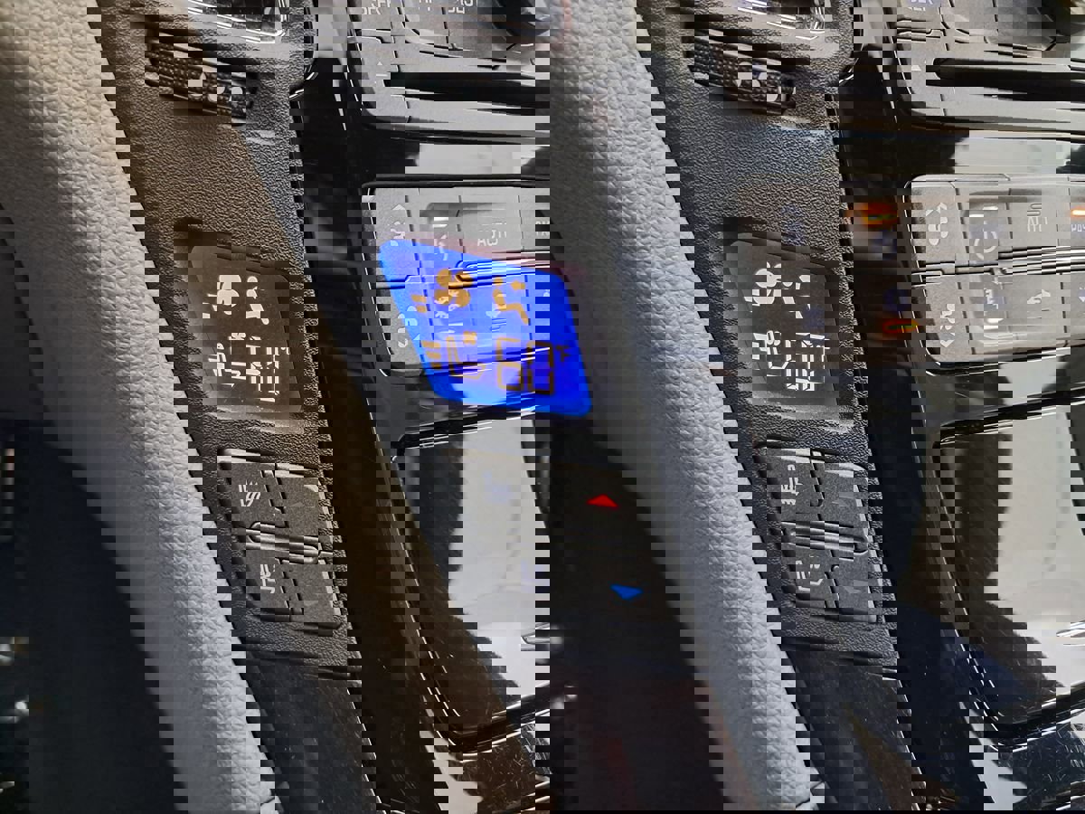 Used 2011 Cadillac CTS V w/ Wood Trim Package image 22