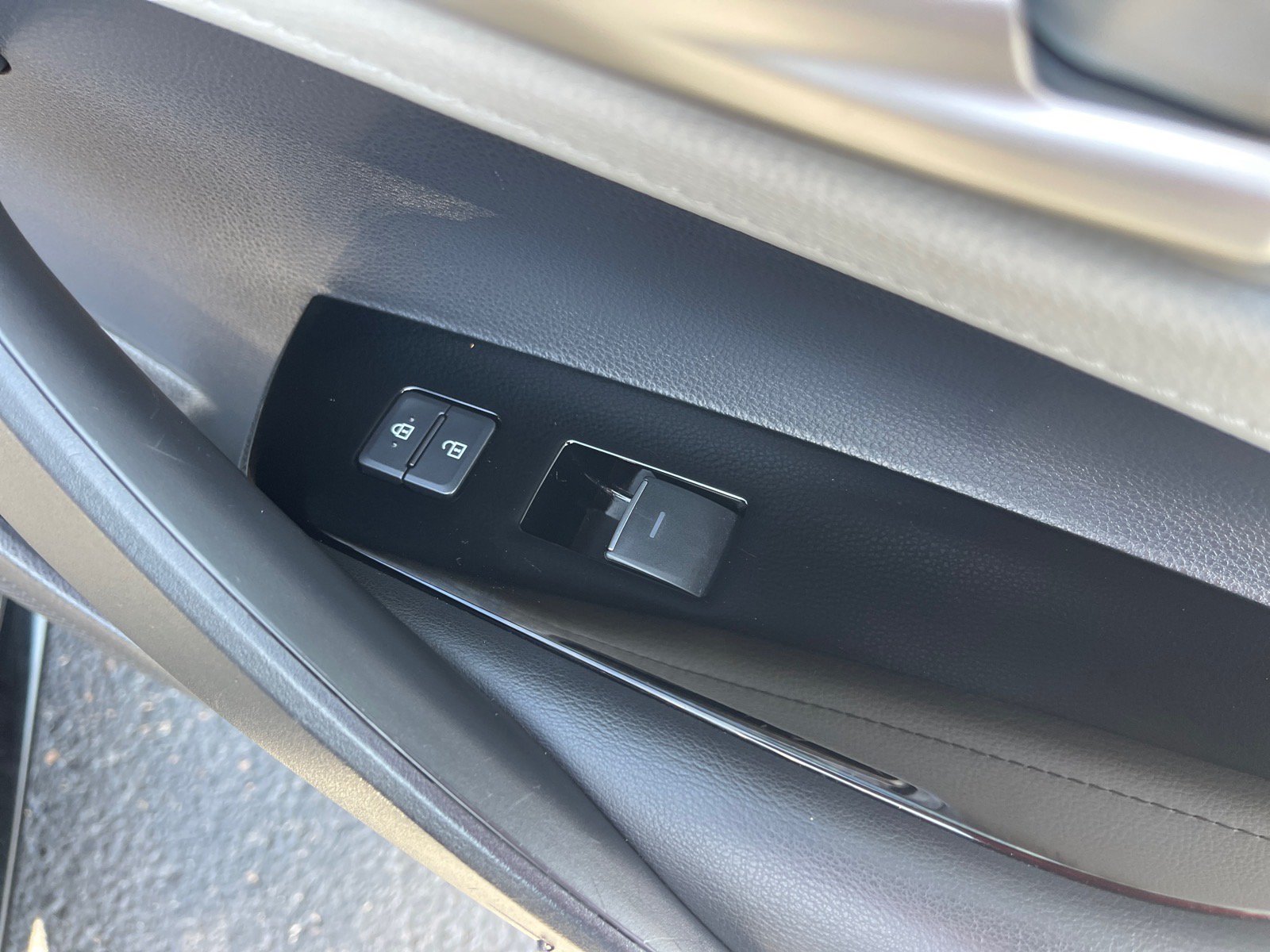 Used 2021 Toyota Corolla SE FWD image 20