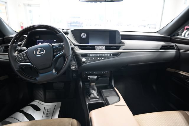 Used 2021 Lexus ES 250 w/ Premium Package AWD/4WD image 13