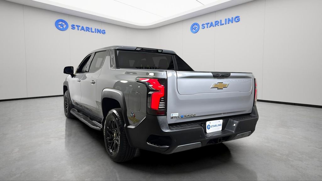 Certified 2025 Chevrolet Silverado EV LT image 6