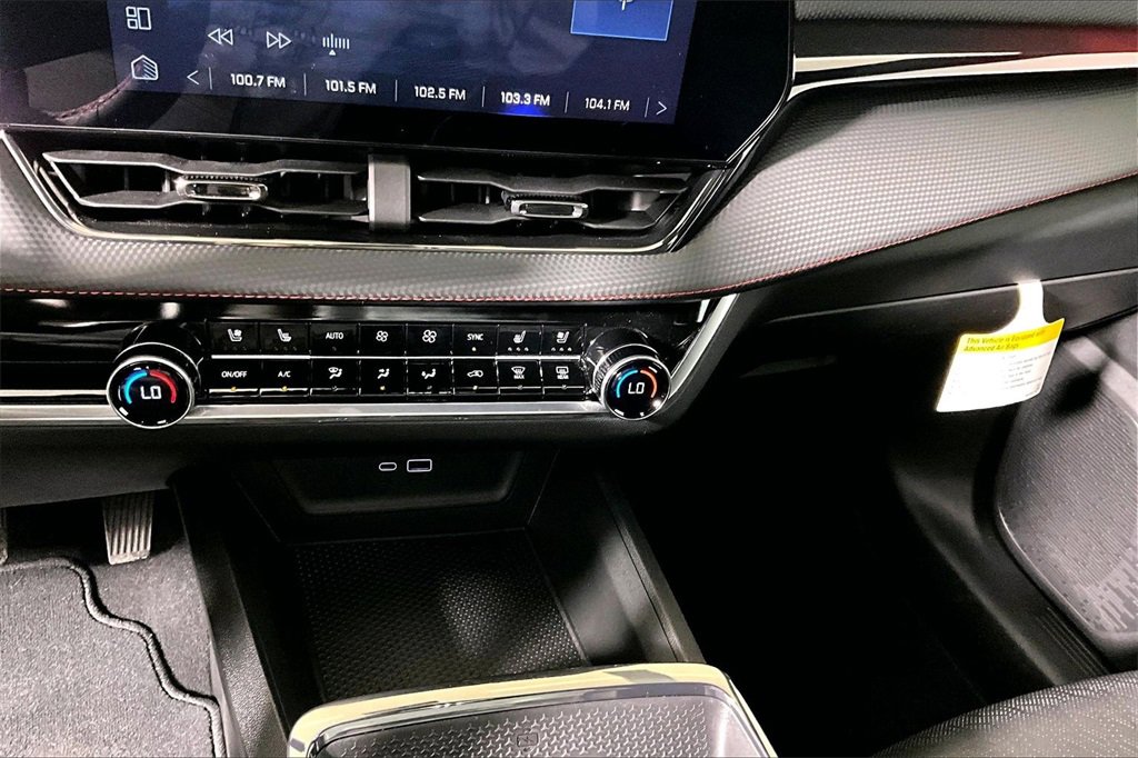 Used 2026 Chevrolet Equinox RS w/ Convenience Package III image 25