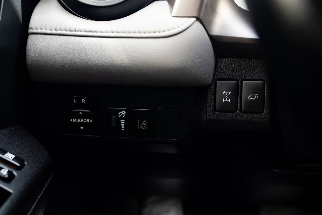 Used 2018 Toyota RAV4 XLE image 13