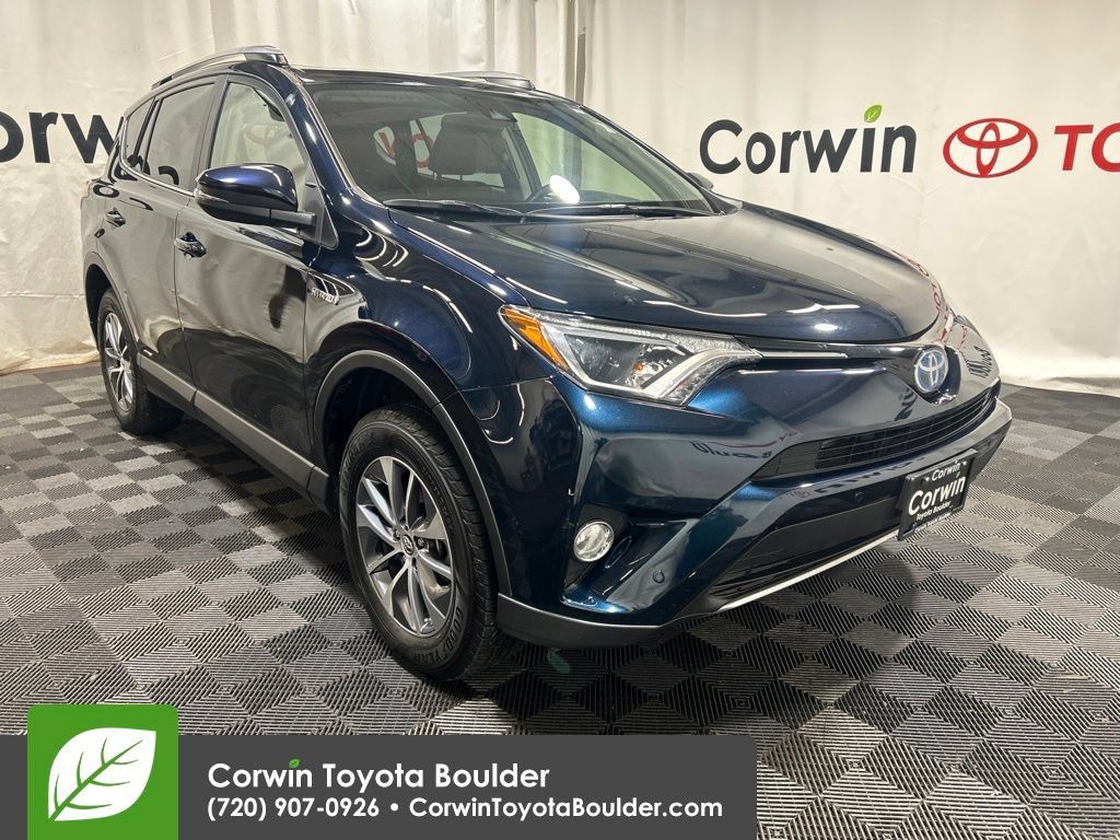 Used 2017 Toyota RAV4 XLE w/ Convenience Package AWD/4WD image 1
