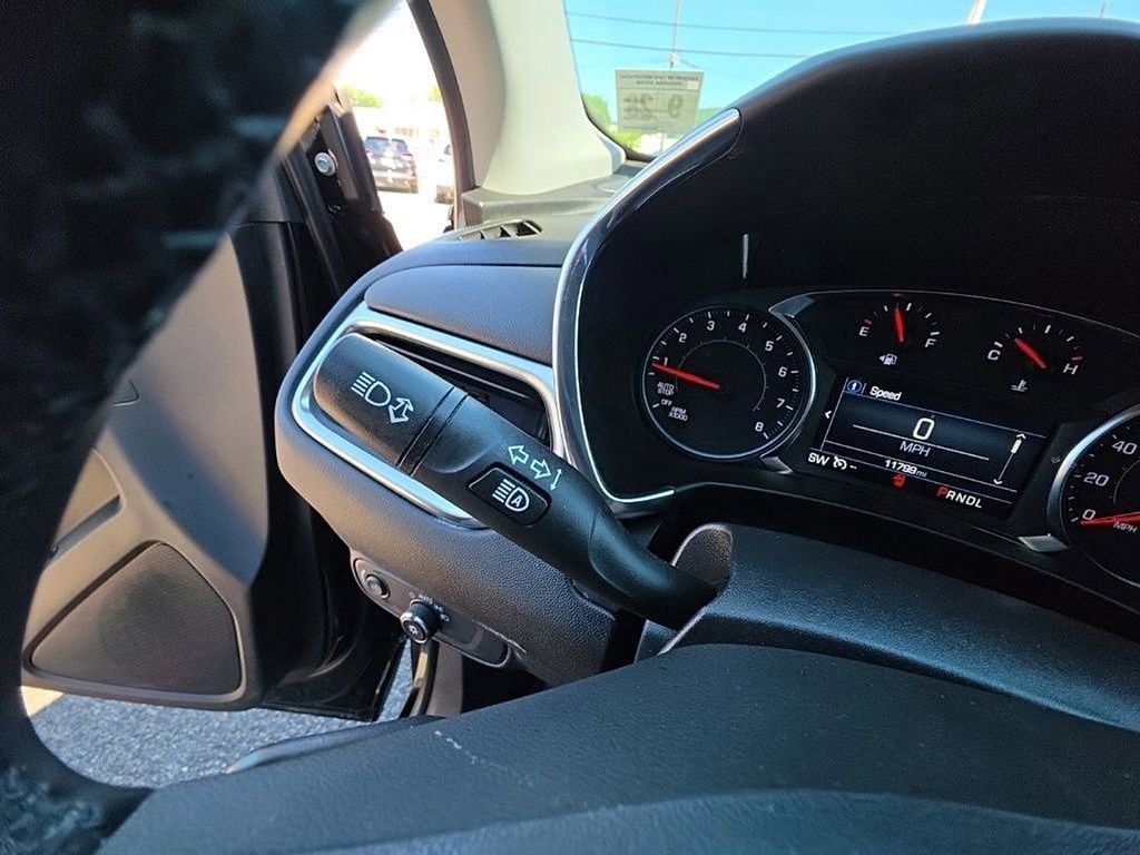Used 2024 Chevrolet Equinox LT AWD/4WD image 17