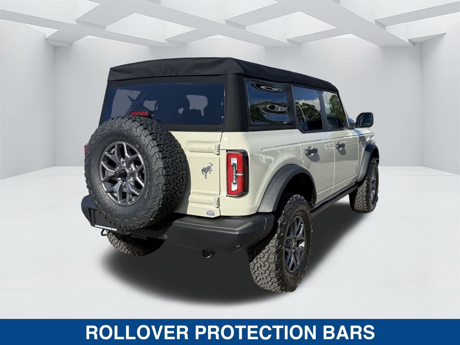 New 2025 Ford Bronco Badlands image 5