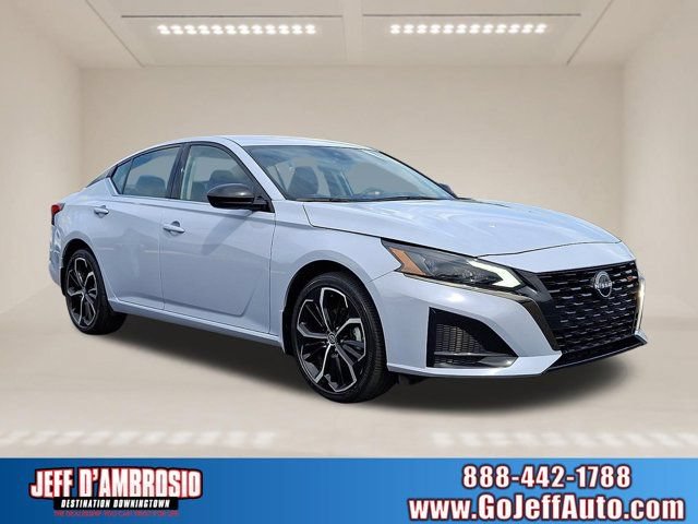 Used 2023 Nissan Altima 2.5 SR