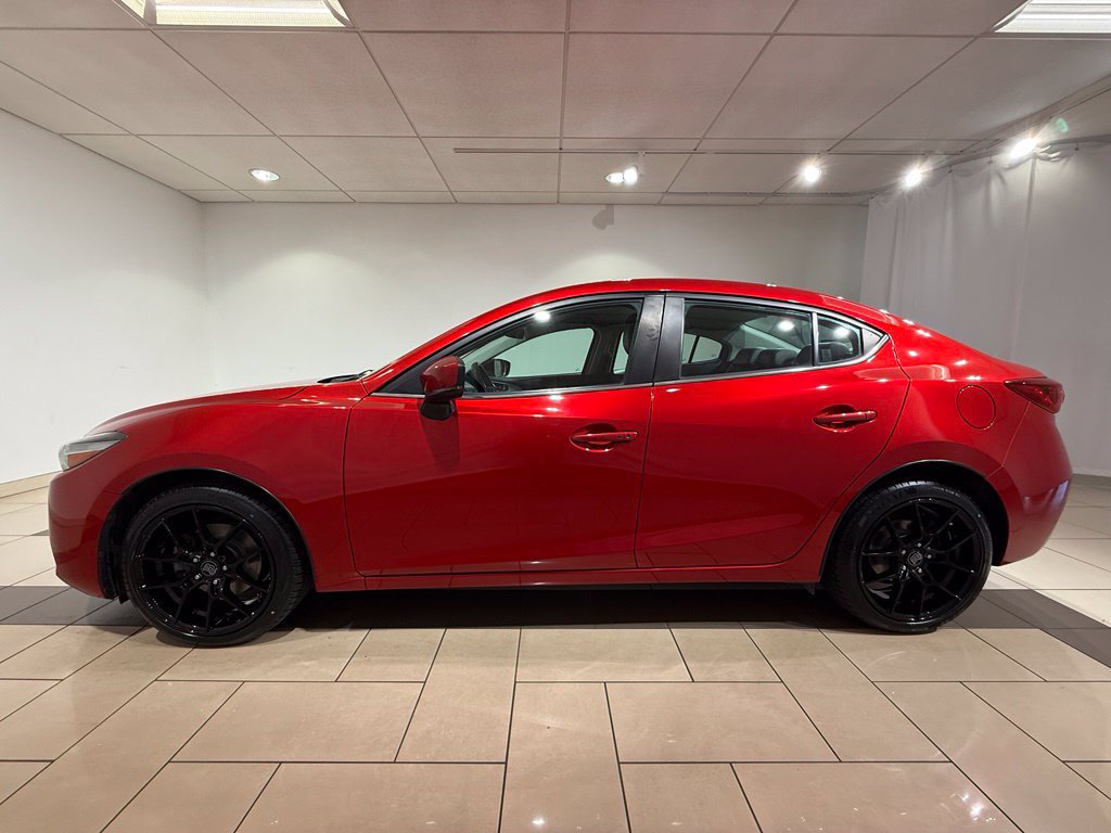 Used 2017 MAZDA MAZDA3 Touring FWD image 2