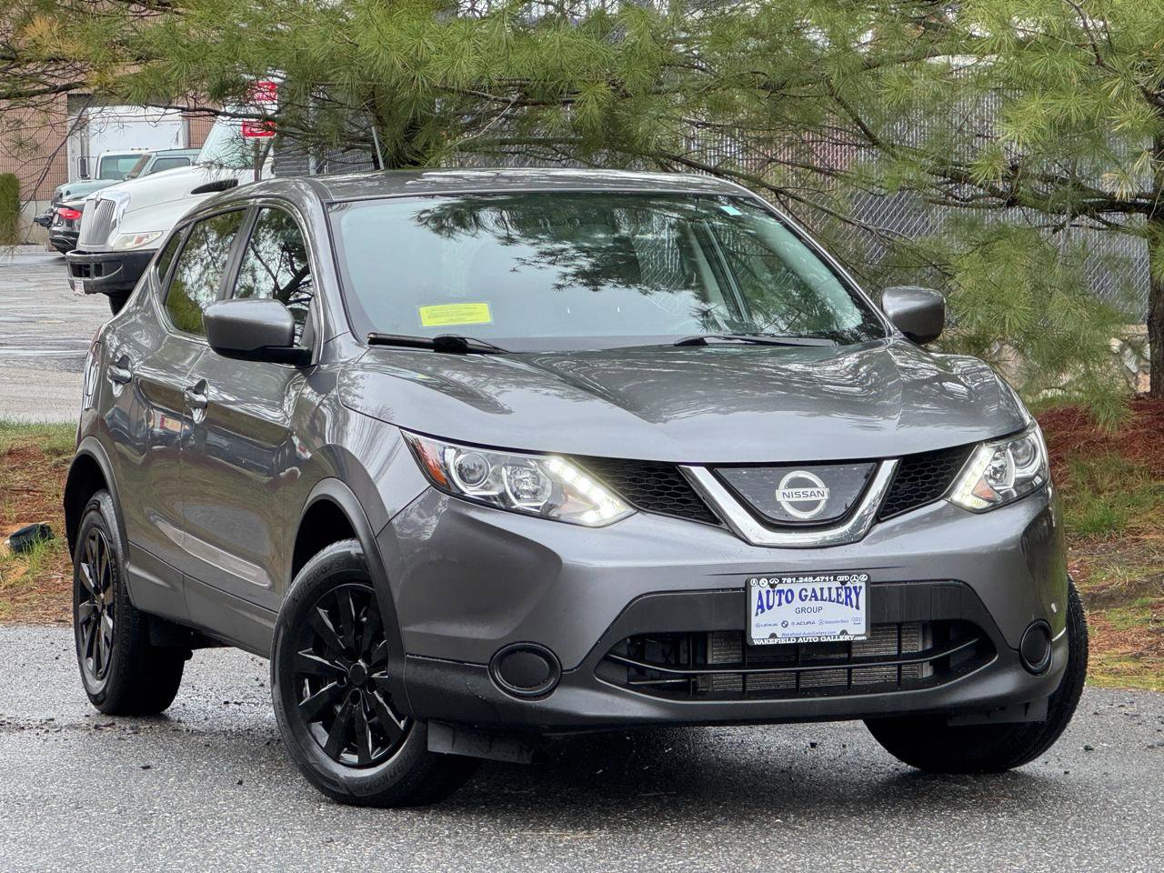 Used 2019 Nissan Rogue Sport S AWD/4WD image 1