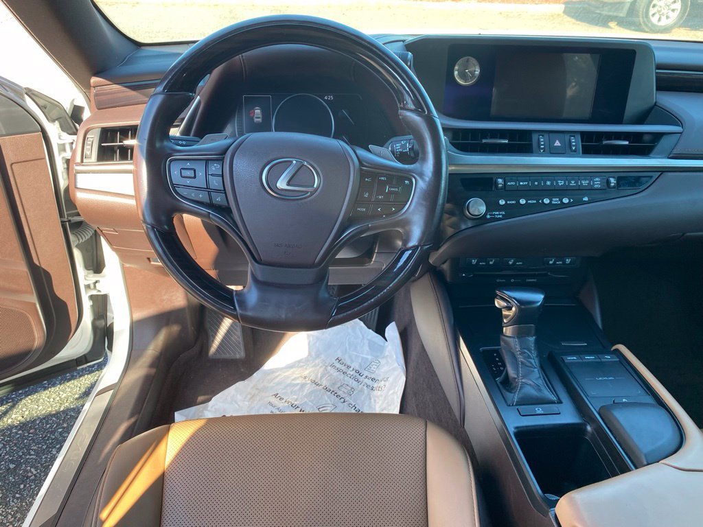 Used 2021 Lexus ES 250 w/ Premium Package AWD/4WD image 10