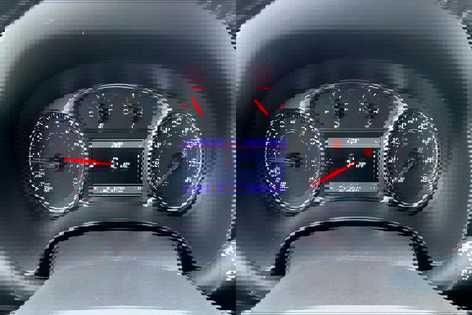 Used 2022 GMC Terrain SLT image 24