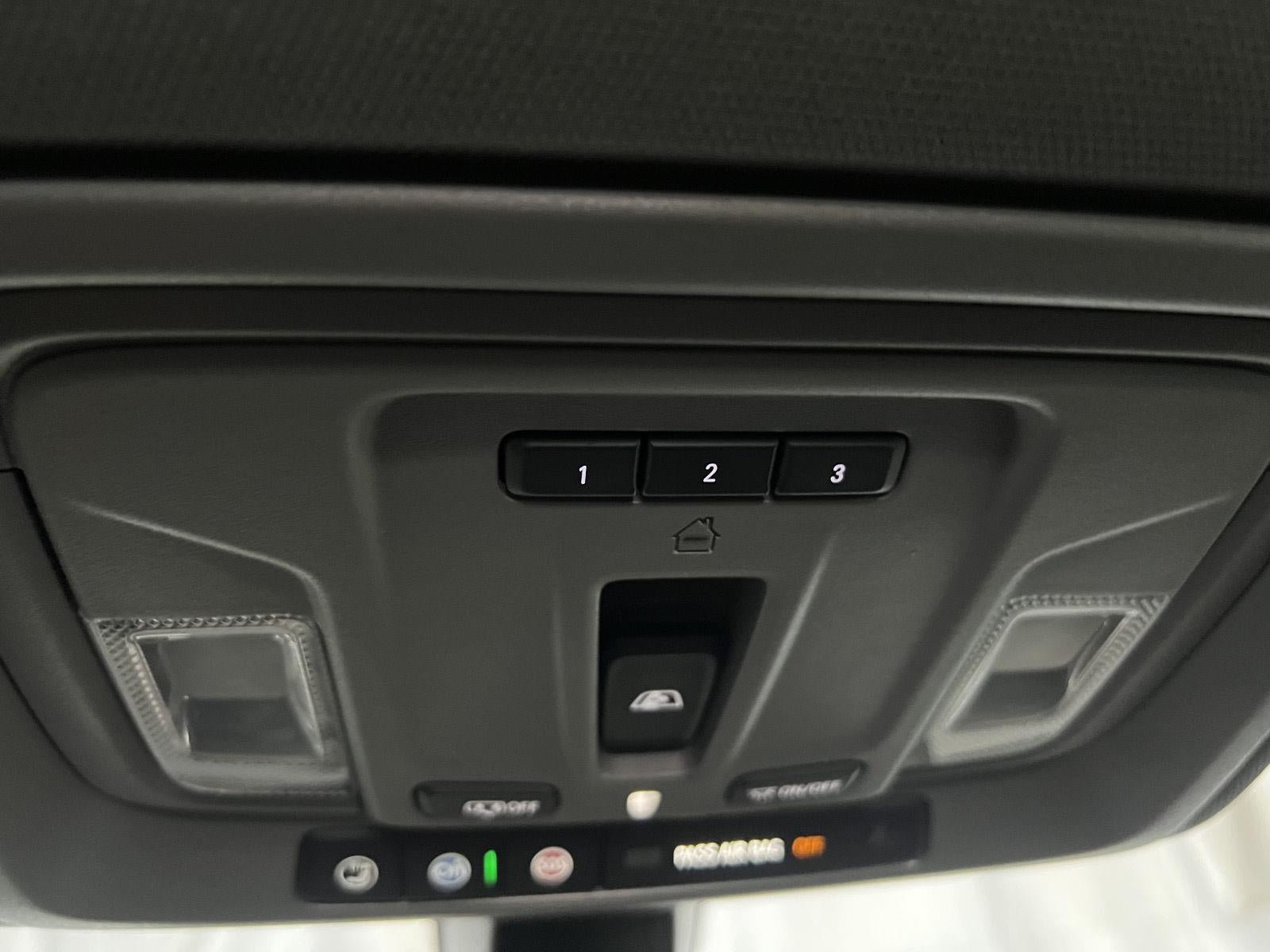 Used 2021 Chevrolet Silverado 1500 LT AWD/4WD image 19