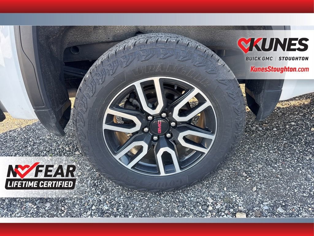 Used 2022 GMC Sierra 1500 AT4 w/ AT4 Preferred Package AWD/4WD image 14