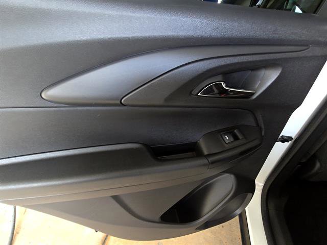 Used 2023 Chevrolet TrailBlazer LT FWD image 18
