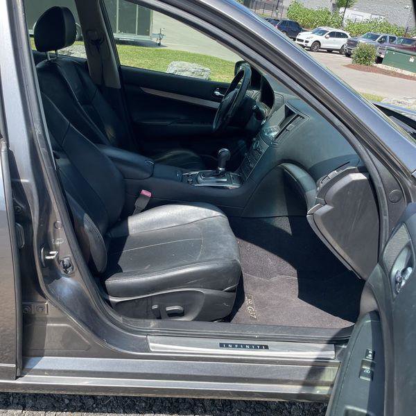 Used 2013 INFINITI G37 Journey w/ Premium Pkg image 12