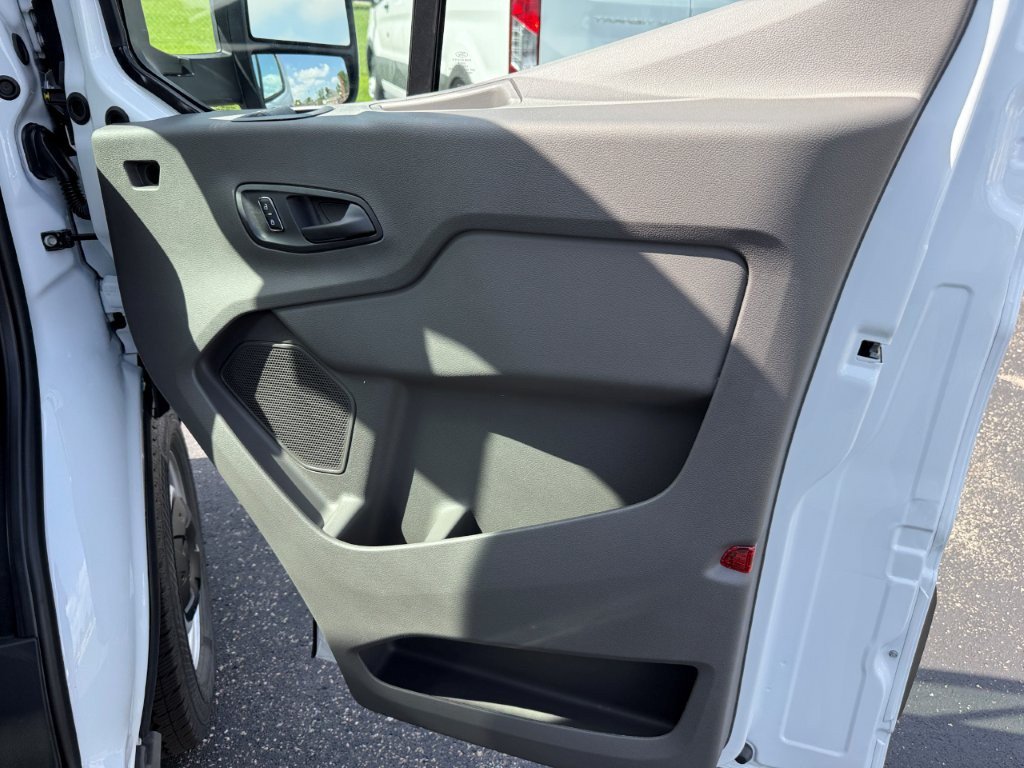 New 2026 Ford Transit 150 Low Roof w/ Electrician Trade Package RWD image 16