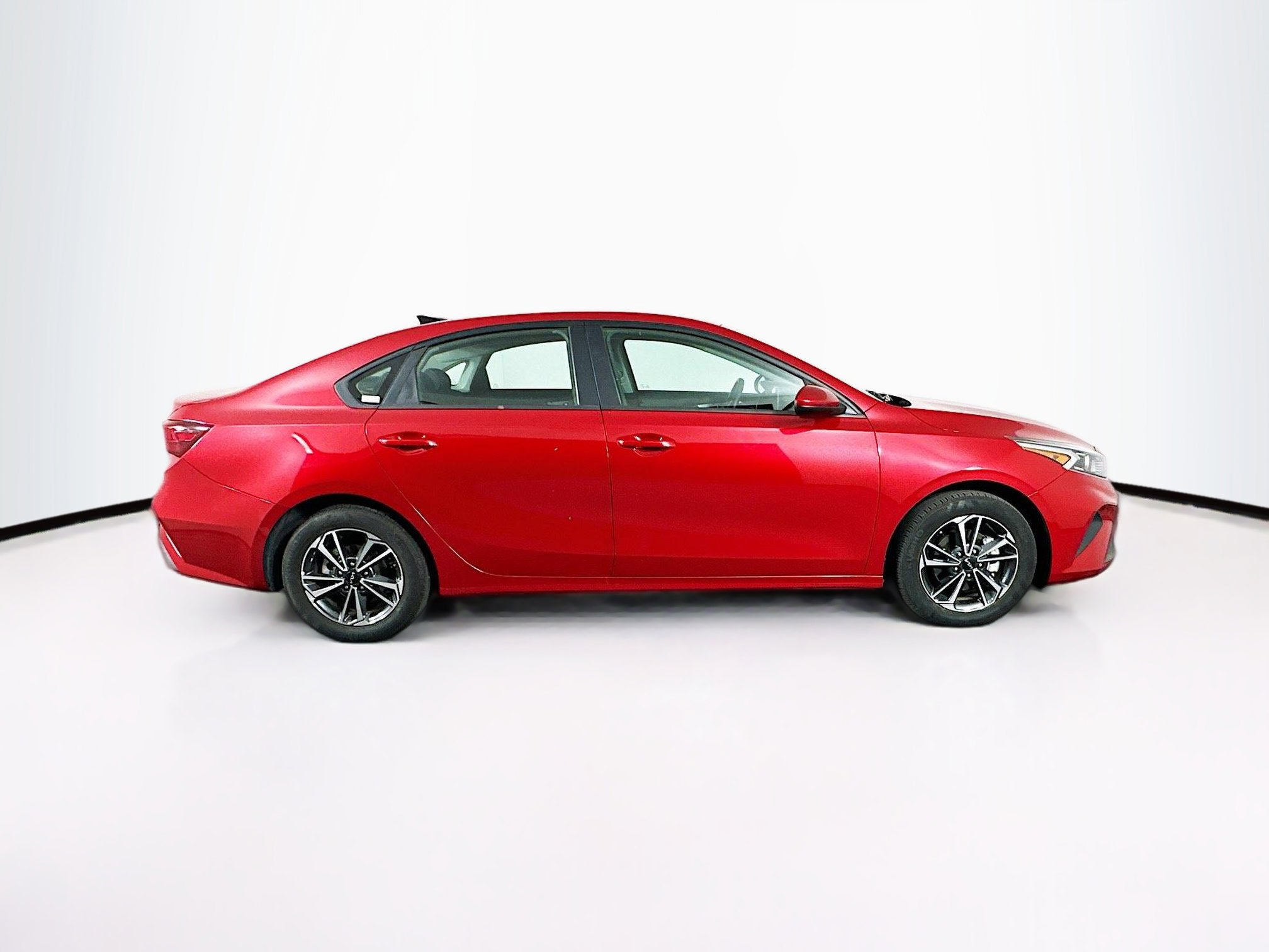 Used 2024 Kia Forte LXS image 10