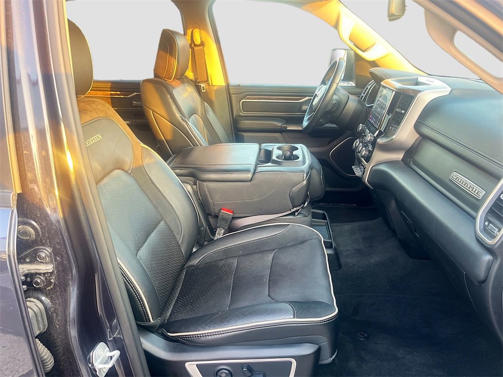 Used 2020 RAM 1500 Laramie image 28