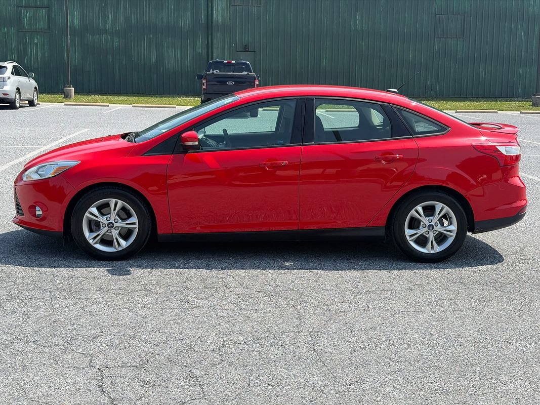 Used 2014 Ford Focus SE FWD image 5