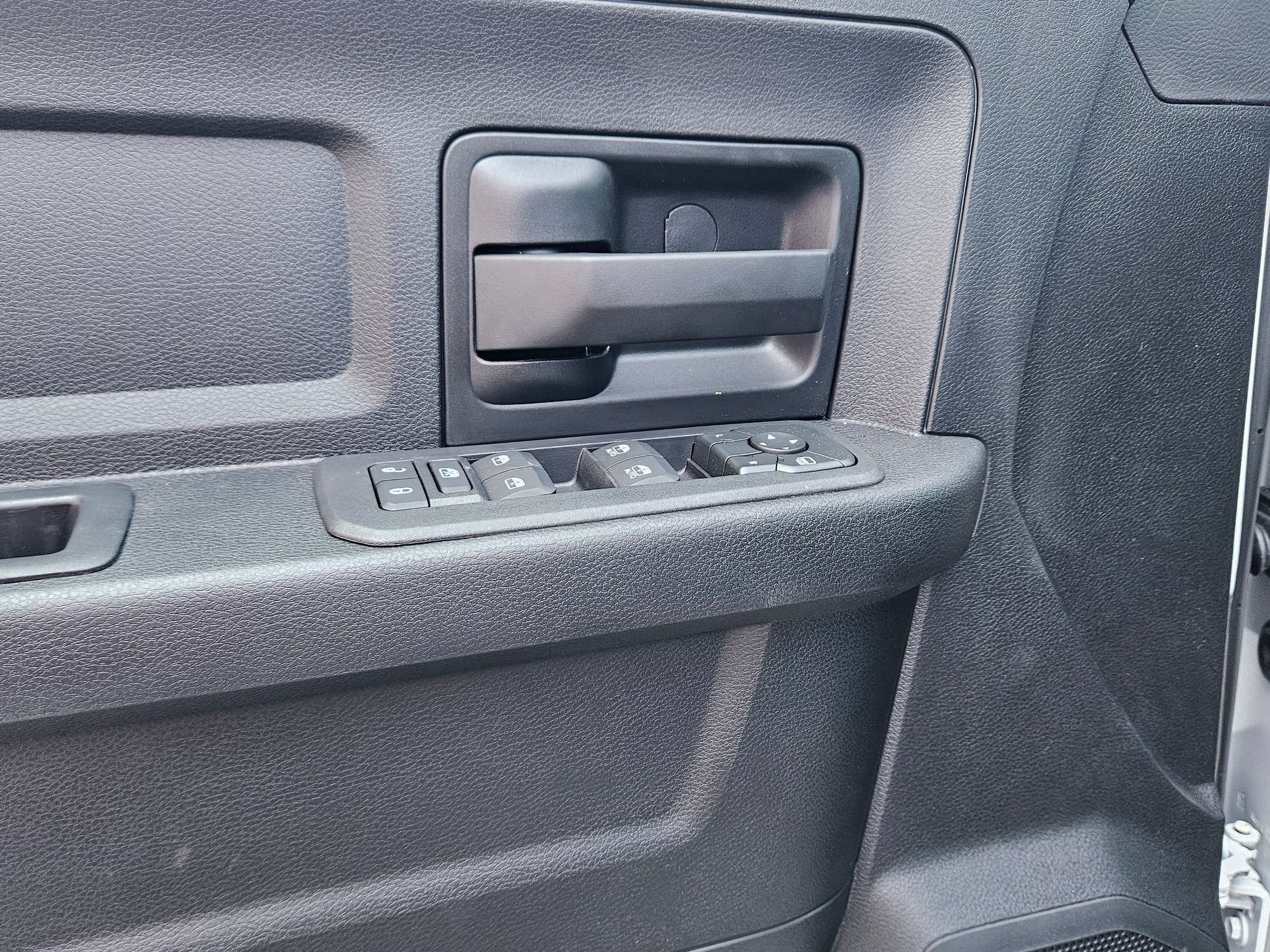 New 2026 RAM 3500 Tradesman AWD/4WD image 17