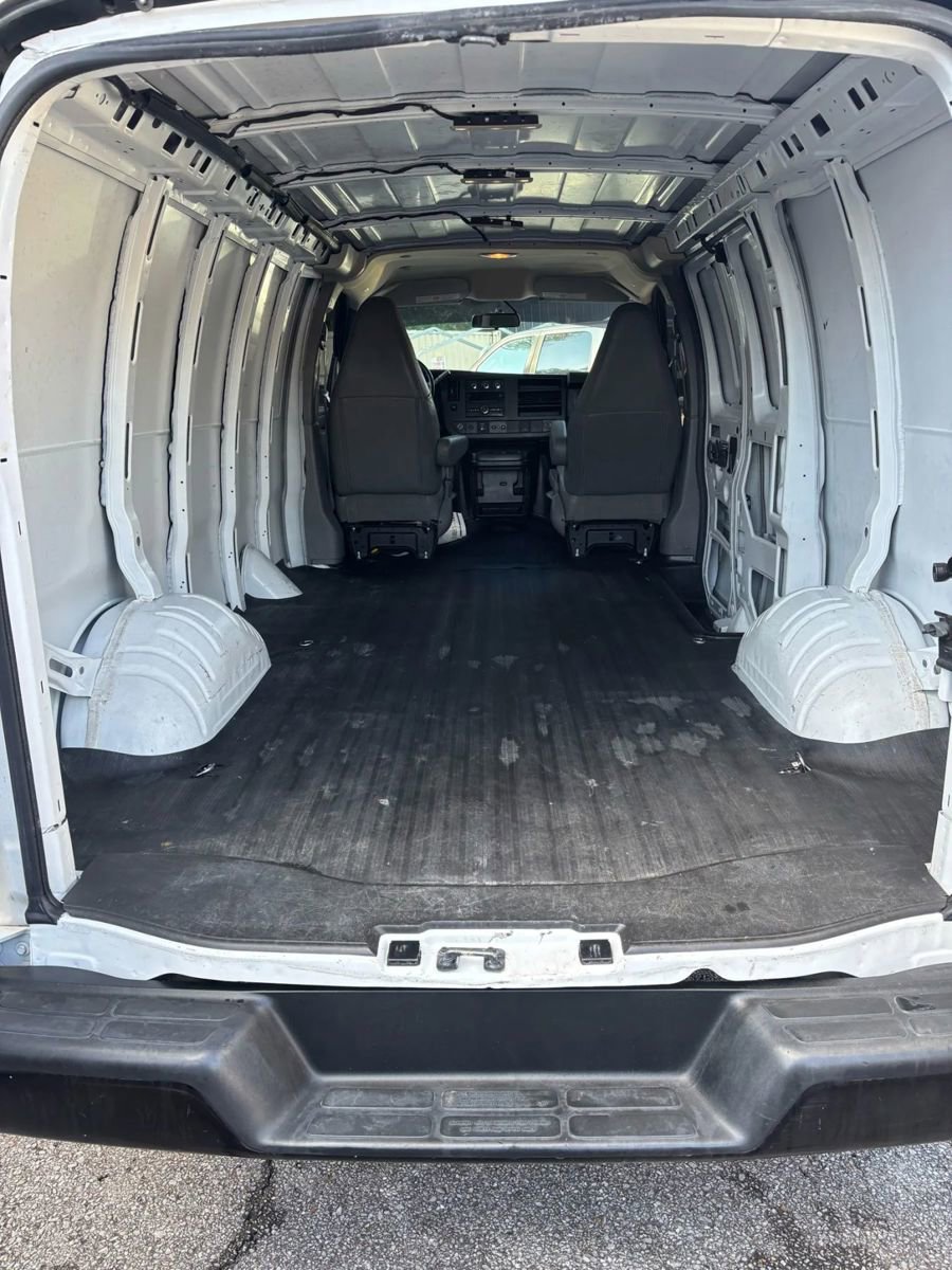 Used 2021 Chevrolet Express 2500 w/ Driver Convenience Package image 8