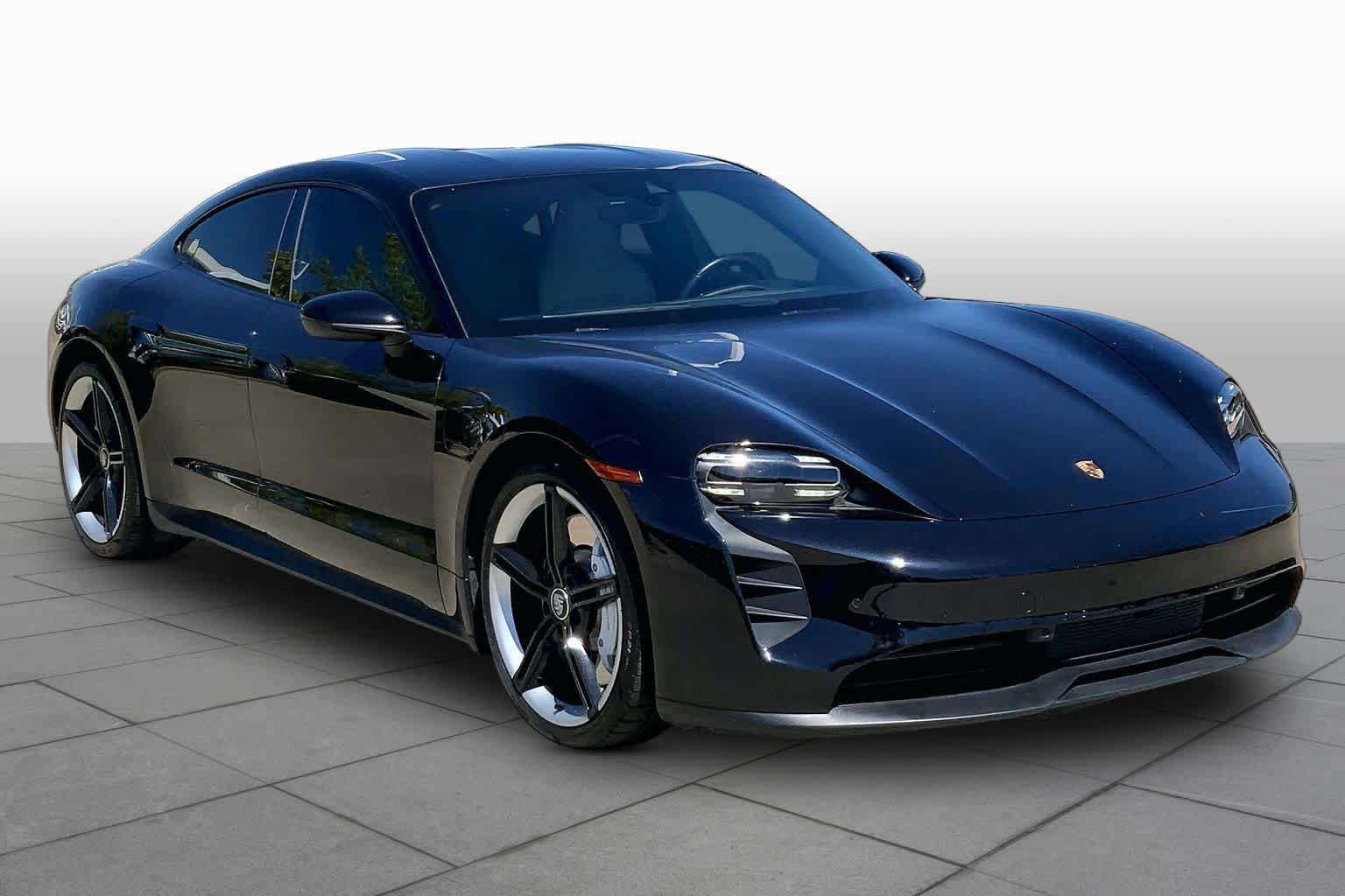 Used 2022 Porsche Taycan RWD image 2