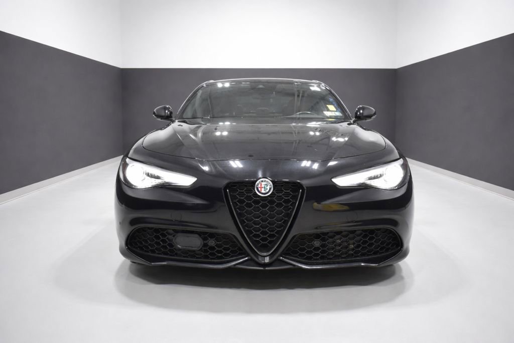 Used 2022 Alfa Romeo Giulia Veloce image 6