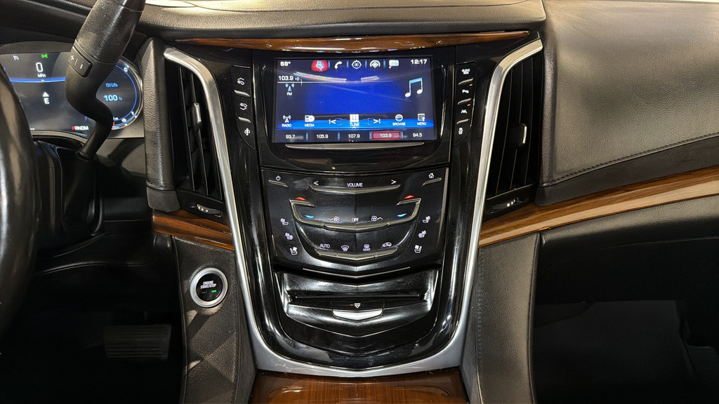Used 2016 Cadillac Escalade ESV Luxury AWD/4WD image 14