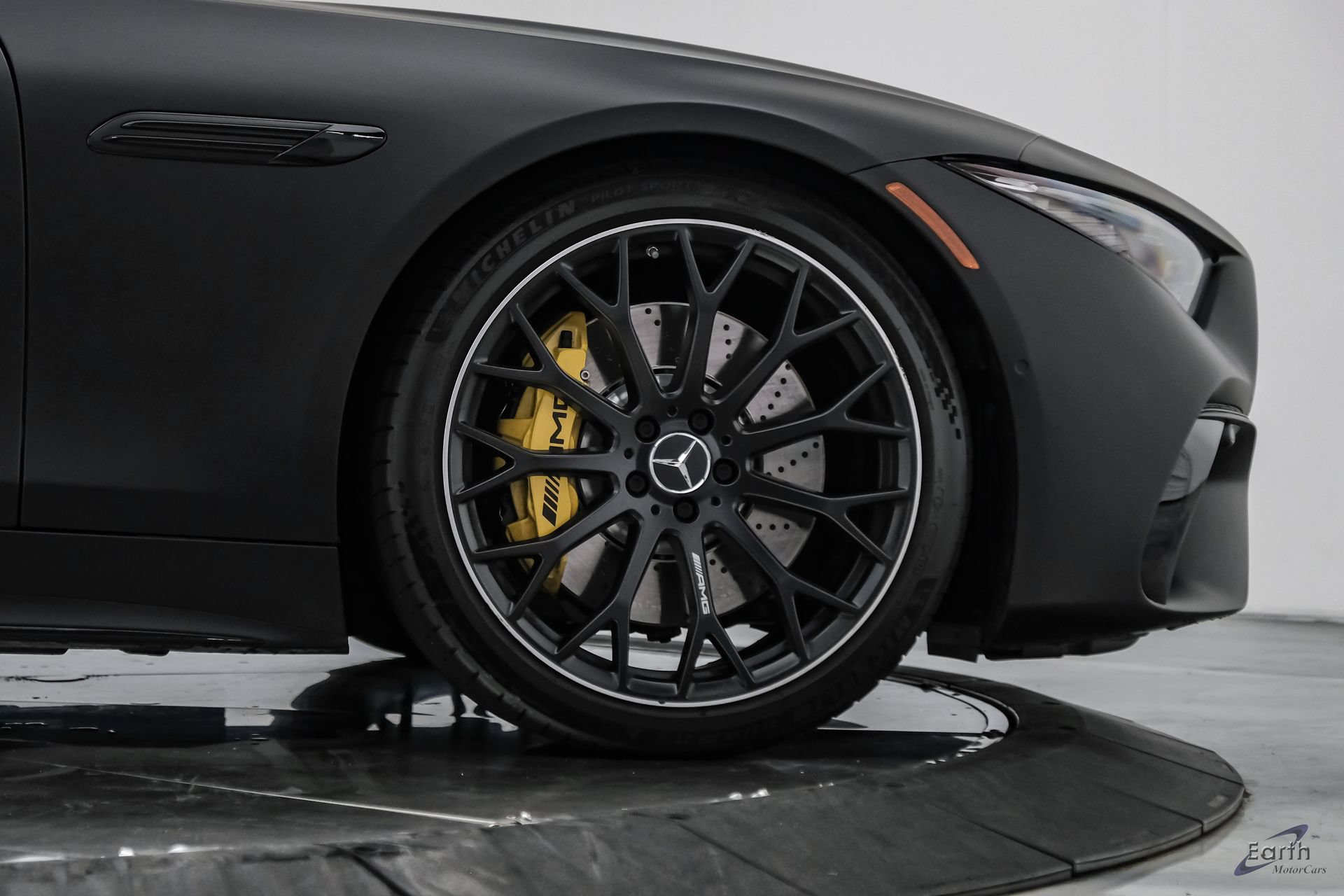 Used 2022 Mercedes-Benz SL 55 AMG 4MATIC image 95