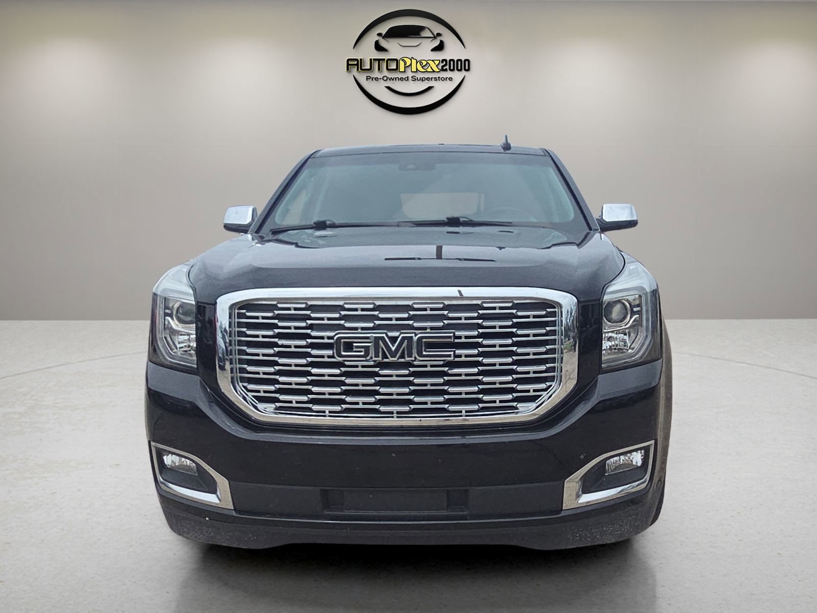 Used 2019 GMC Yukon Denali w/ Denali Ultimate Package image 2