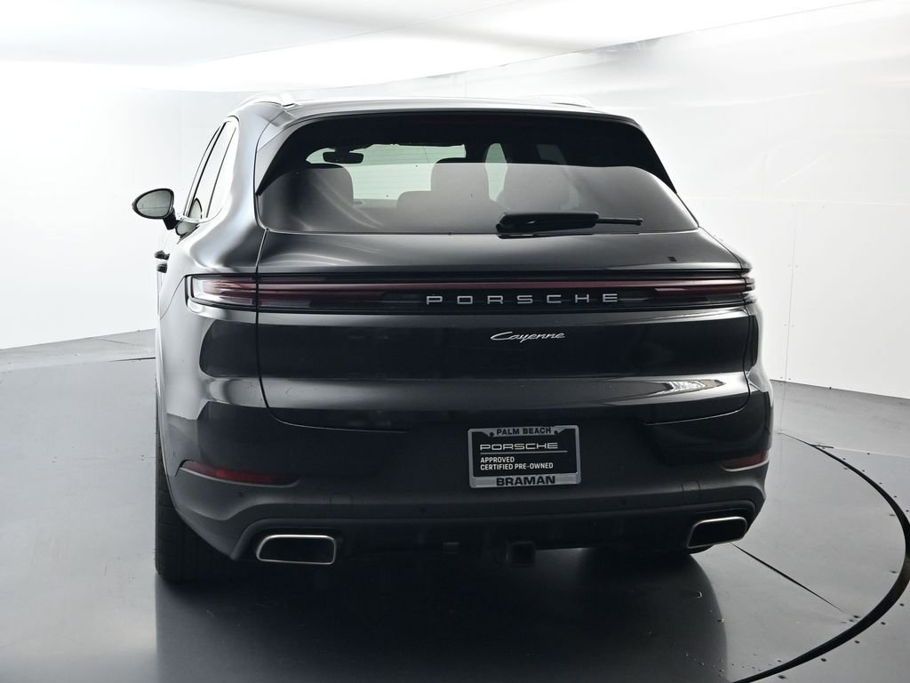 Certified 2025 Porsche Cayenne AWD/4WD image 13