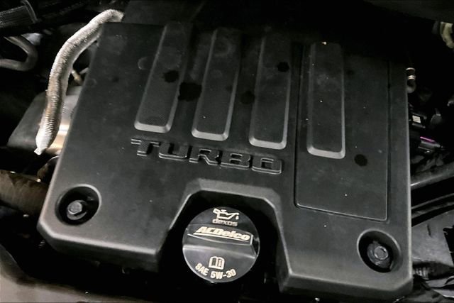 Used 2024 Chevrolet Silverado 1500 LT image 32