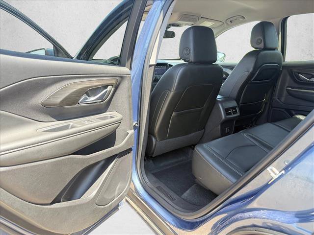 Used 2024 GMC Terrain SLT AWD/4WD image 21
