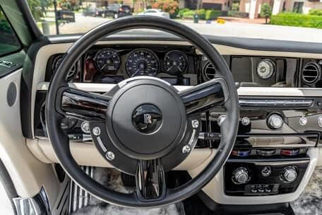 Used 2014 Rolls-Royce Phantom Drophead Coupe image 59