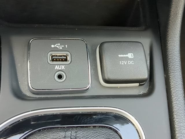 Used 2021 Jeep Cherokee Limited w/ Elite Package AWD/4WD image 28