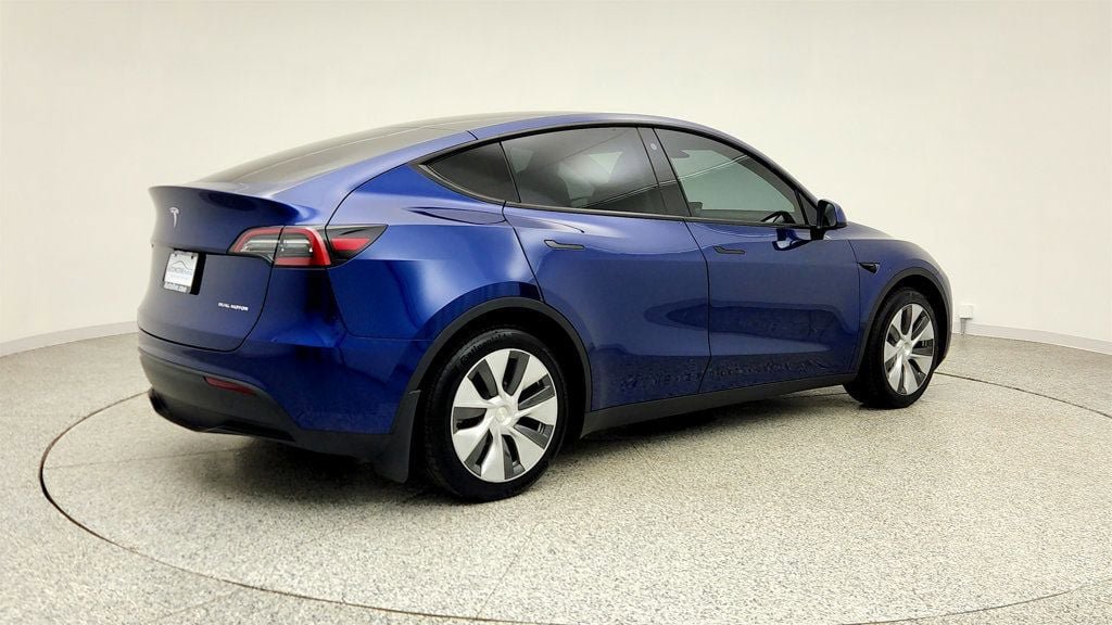 Used 2023 Tesla Model Y Long Range image 5