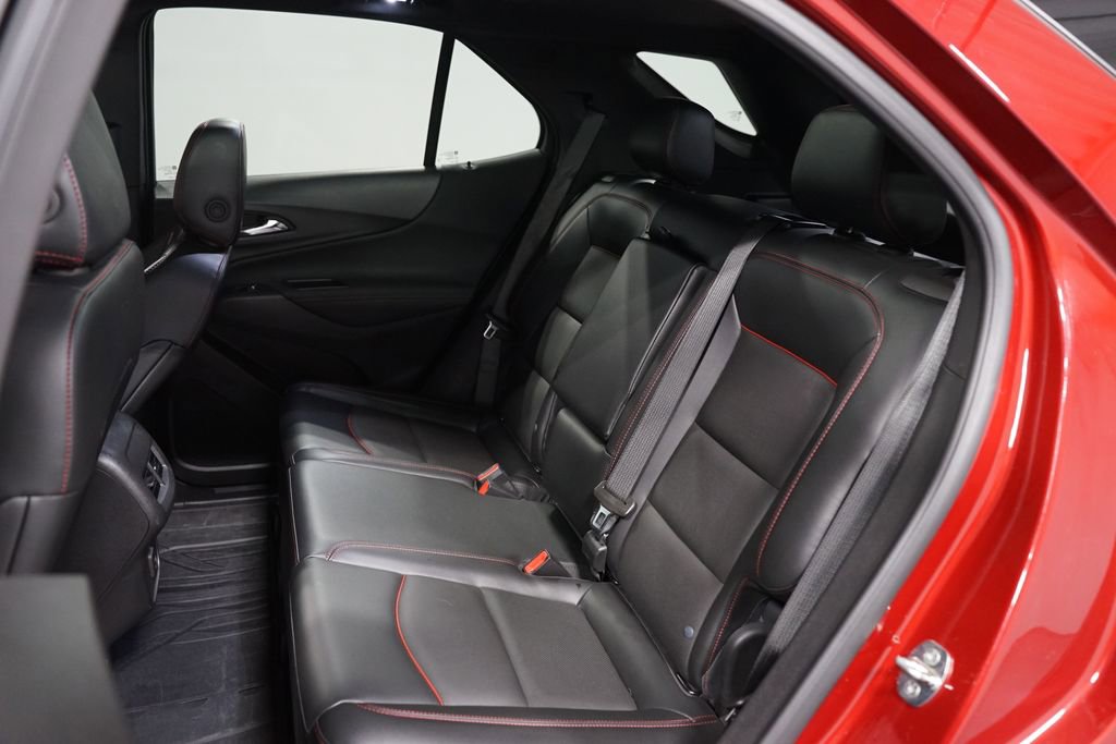 Used 2023 Chevrolet Equinox RS w/ RS Leather Package image 28