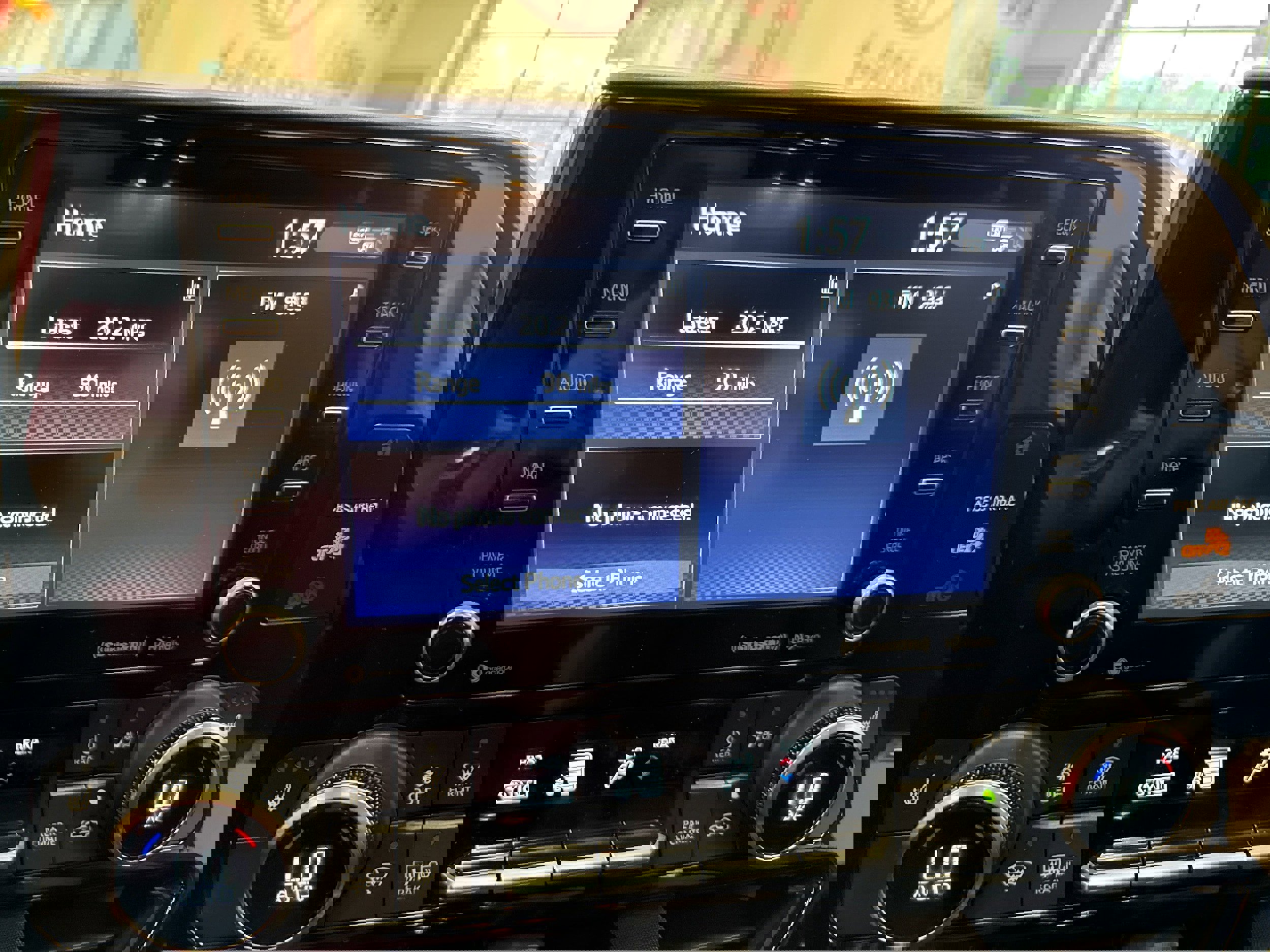 Used 2022 Toyota Highlander XLE image 56