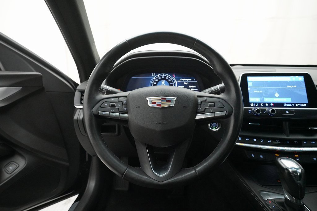 Used 2023 Cadillac CT4 Premium Luxury image 4