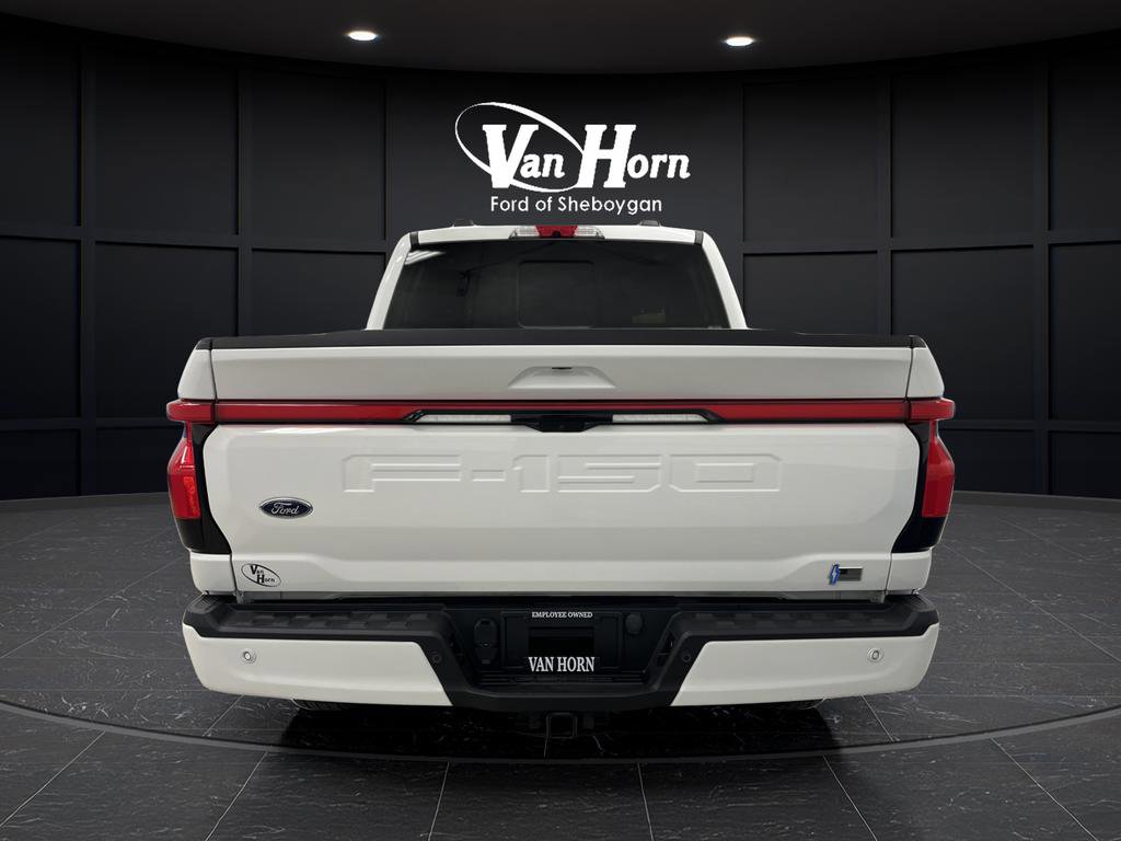 Used 2022 Ford F150 Lightning Lariat image 13