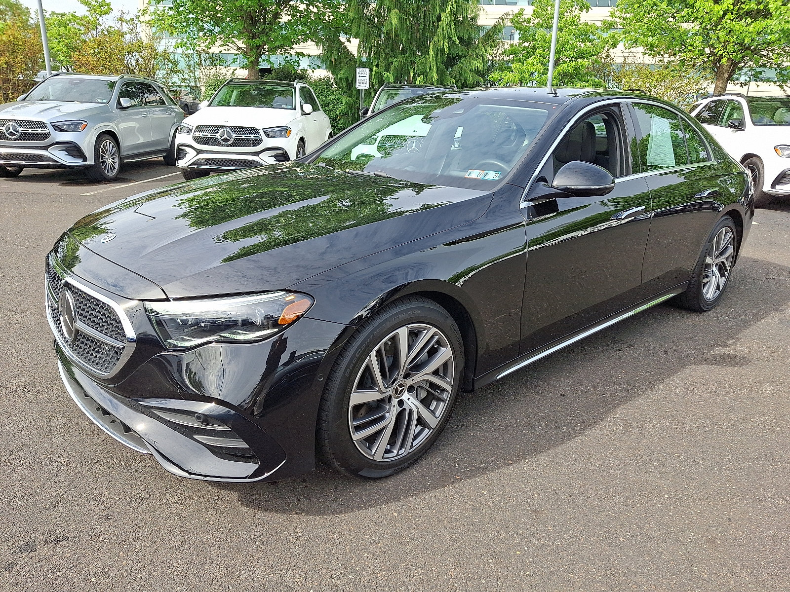 New 2026 Mercedes-Benz E 450 4MATIC Sedan image 3