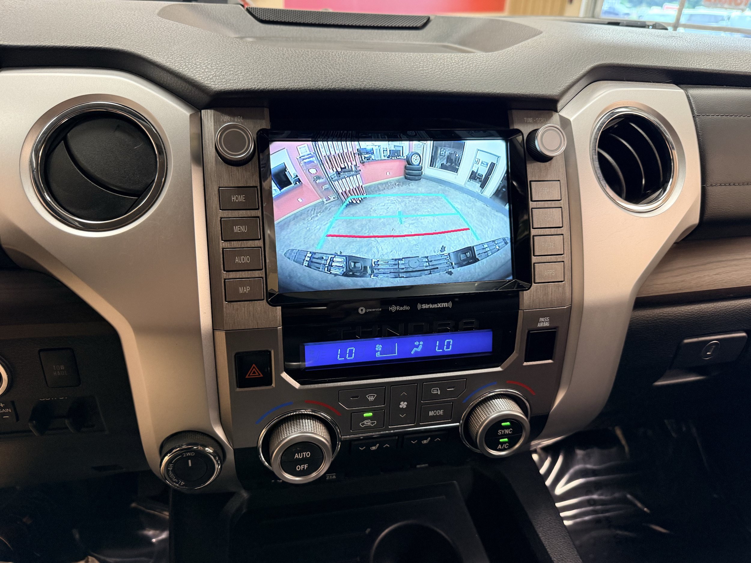 Used 2021 Toyota Tundra Limited w/ Limited Premium Package AWD/4WD image 33