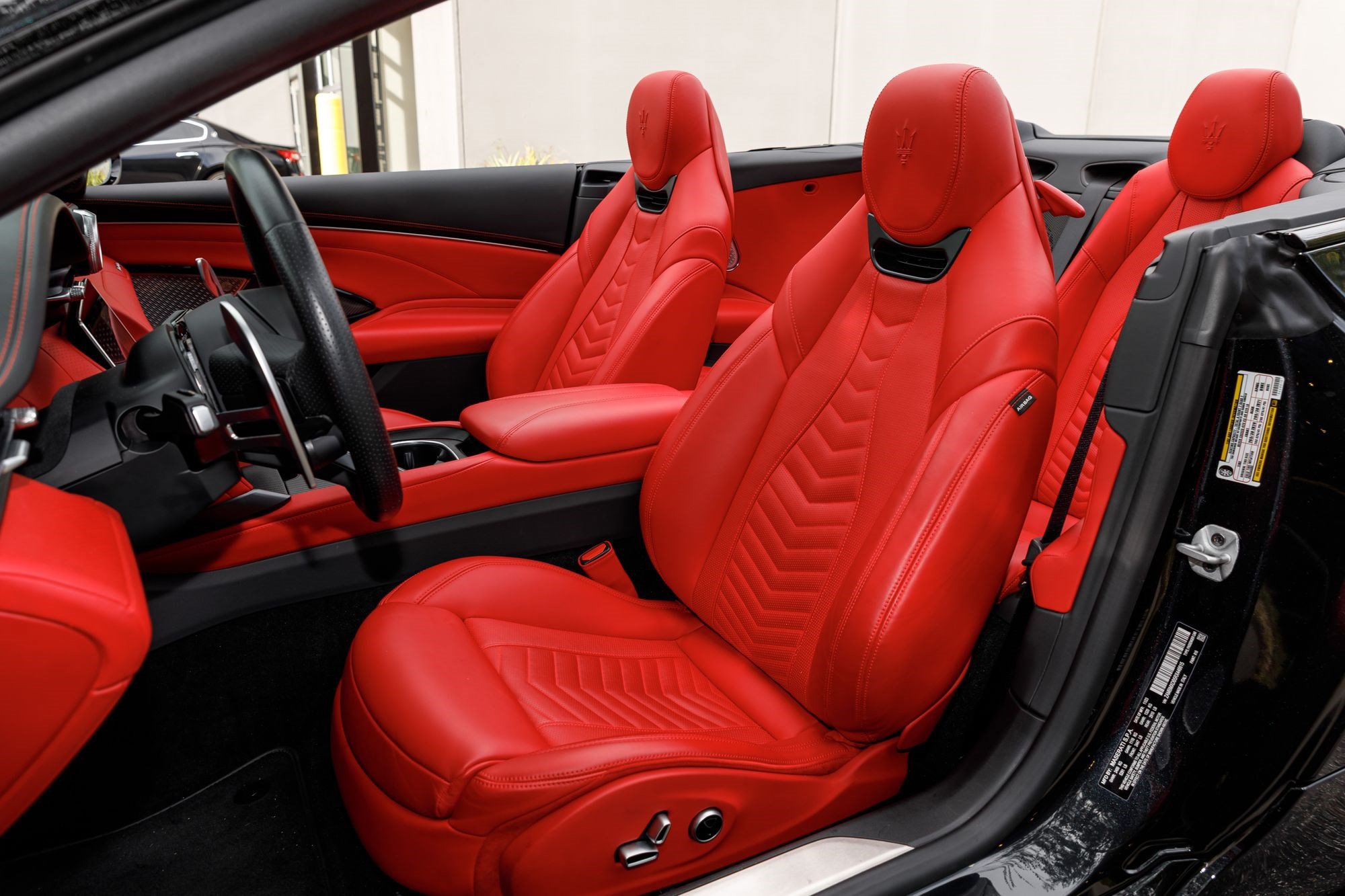Used 2024 Maserati GranCabrio Trofeo AWD/4WD image 23