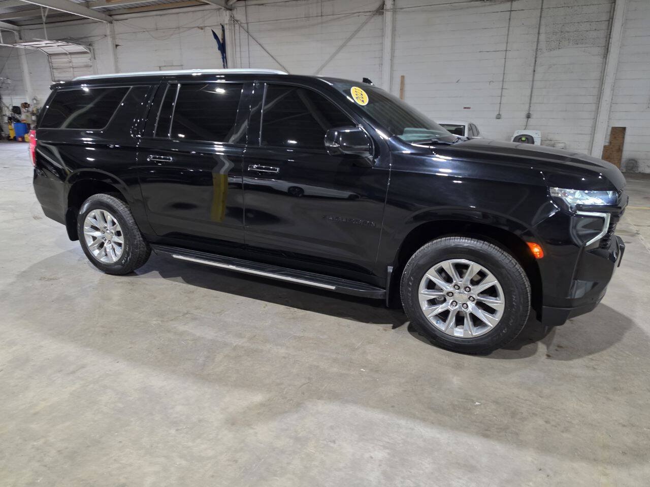 Used 2023 Chevrolet Suburban Premier AWD/4WD image 20