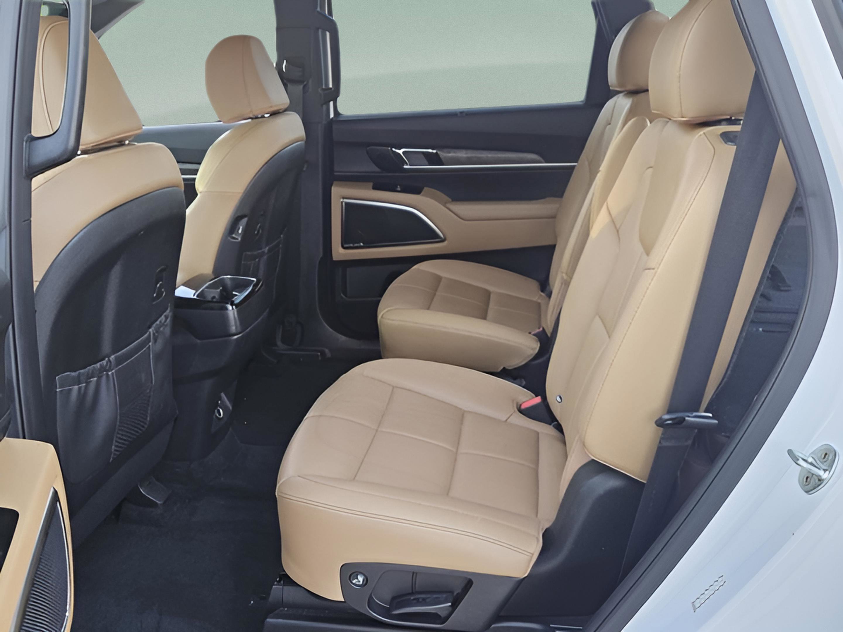 Used 2021 Kia Telluride SX w/ Towing Package image 11