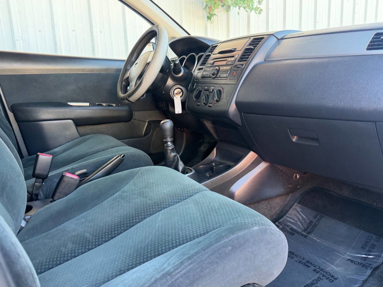 Used 2012 Nissan Versa 1.8 S image 15